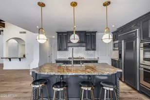 6333 N Scottsdale Rd, Scottsdale, AZ 85250 - Photo 10