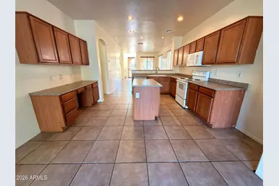 3832 W Glass Lane, Phoenix, AZ 85041 - Photo 10