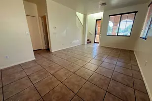 3832 W Glass Ln, Phoenix, AZ 85041 - Photo 6