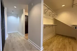 215 E McKinley St, Phoenix, AZ 85004 - Photo 12