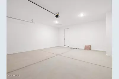 32899 N Vineyard Avenue, San Tan Valley, AZ 85143 - Photo 16