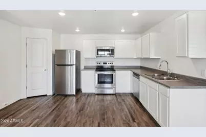 12925 W Greenway Road #61, El Mirage, AZ 85335 - Photo 10