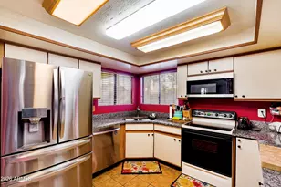 8151 W Sierra Vista Dr, Glendale, AZ 85303 - Photo 10