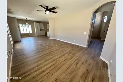 25823 N 67th Lane, Peoria, AZ 85383 - Photo 10