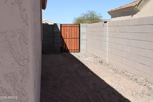 10415 W Arivaca Dr, Arizona City, AZ 85123 - Photo 24