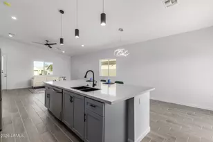 10415 W Arivaca Dr, Arizona City, AZ 85123 - Photo 8