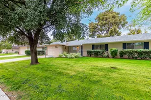 9706 W Sandstone Dr, Sun City, AZ 85351 - Photo 4