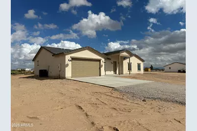 37164 W Encinas Lane, Tonopah, AZ 85354 - Photo 2