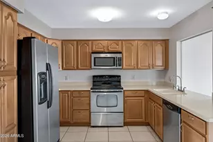 11605 S Jokake St, Phoenix, AZ 85044 - Photo 12