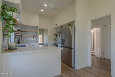 2011 W Nopal Avenue, Mesa, AZ 85202 - Photo 12