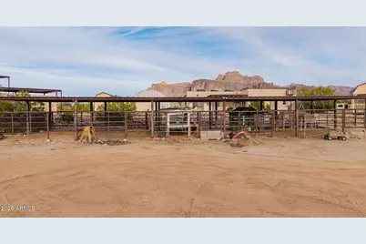 4021 E Cody Street, Apache Junction, AZ 85119 - Photo 70