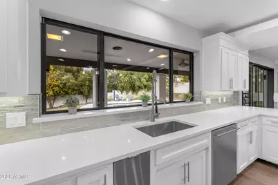 1202 W Dahlia Drive, Phoenix, AZ 85029 - Photo 30