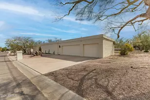 4621 E Onyx Ave, Phoenix, AZ 85028 - Photo 4