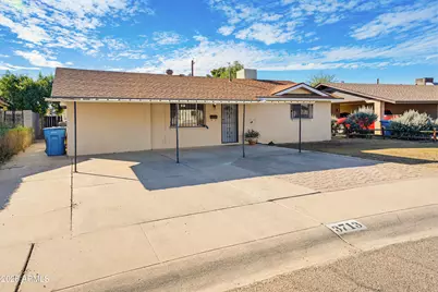 3713 W Las Palmaritas Drive, Phoenix, AZ 85051 - Photo 2