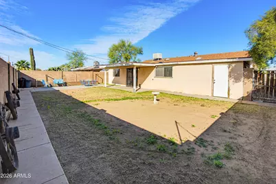 3713 W Las Palmaritas Drive, Phoenix, AZ 85051 - Photo 6