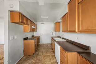 10316 N 97th Dr, Peoria, AZ 85345 - Photo 6