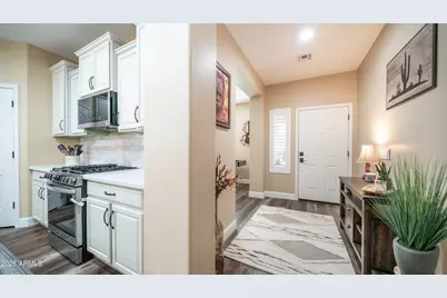 10754 W Yearling Road, Peoria, AZ 85383 - Photo 4