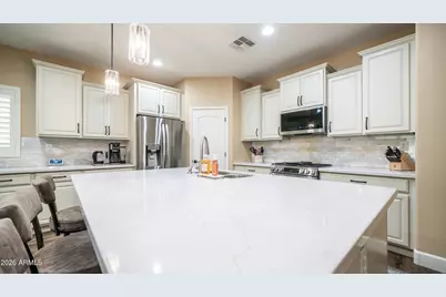 10754 W Yearling Road, Peoria, AZ 85383 - Photo 10