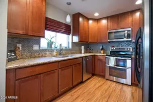 10126 W Orange Dr W, Glendale, AZ 85307 - Photo 8