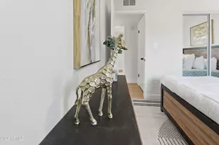 6408 W Avalon Dr, Phoenix, AZ 85033 - Photo 16