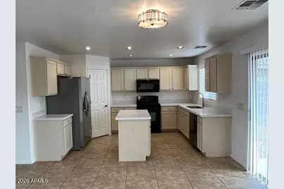 19525 N Sandalwood Drive, Maricopa, AZ 85138 - Photo 2