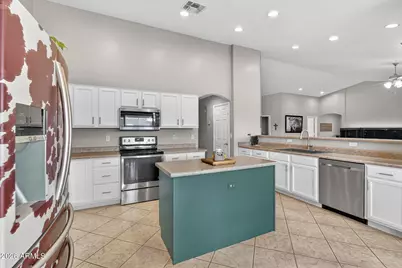 3983 E Triple Crown Drive, San Tan Valley, AZ 85140 - Photo 12