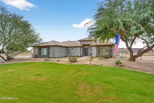 3983 E Triple Crown Dr, San Tan Valley, AZ 85140 - Photo 4