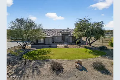 3983 E Triple Crown Drive, San Tan Valley, AZ 85140 - Photo 2