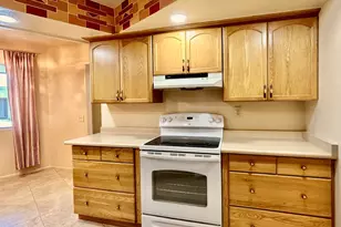 10878 W Coggins Dr, Sun City, AZ 85351 - Photo 14