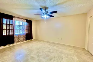 10878 W Coggins Dr, Sun City, AZ 85351 - Photo 2
