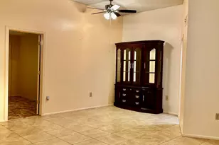 10878 W Coggins Dr, Sun City, AZ 85351 - Photo 14