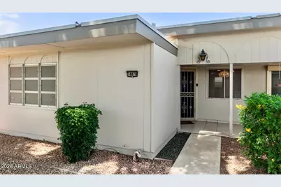 10878 W Coggins Drive, Sun City, AZ 85351 - Photo 6
