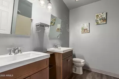 3940 W Park View Lane, Glendale, AZ 85310 - Photo 32