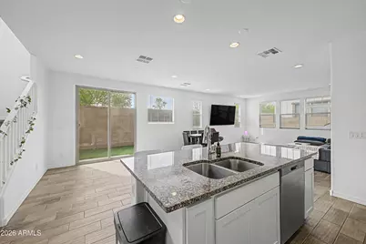 4236 S 58th Lane, Phoenix, AZ 85043 - Photo 2