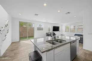 4236 S 58th Ln, Phoenix, AZ 85043 - Photo 2