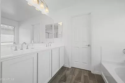 4236 S 58th Lane, Phoenix, AZ 85043 - Photo 10