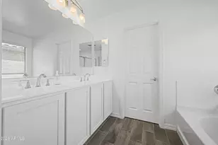 4236 S 58th Ln, Phoenix, AZ 85043 - Photo 10