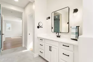 14885 W Dreyfus St, Surprise, AZ 85379 - Photo 40