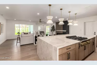 4332 E Calle Redonda Street, Phoenix, AZ 85018 - Photo 8