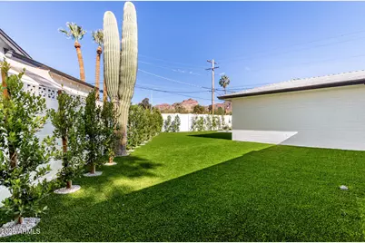 4332 E Calle Redonda Street, Phoenix, AZ 85018 - Photo 32