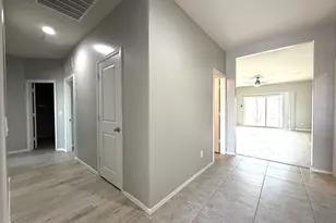 1039 W Beacon Dr, Casa Grande, AZ 85122 - Photo 4