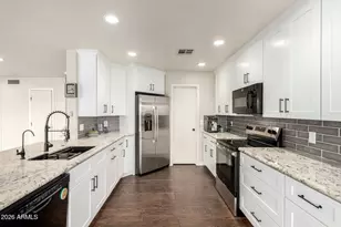 1355 E Betsy Ln, Gilbert, AZ 85296 - Photo 16