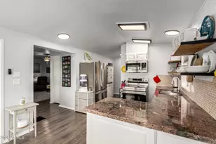 17200 W Bell Rd, Surprise, AZ 85374 - Photo 10