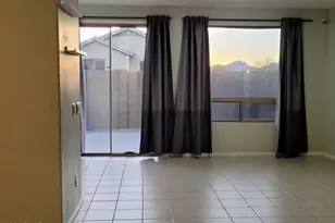 16838 S Cyan Ct, Phoenix, AZ 85048 - Photo 2