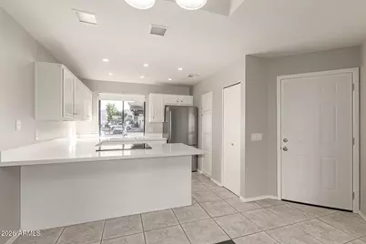 11666 N 28th Drive #120, Phoenix, AZ 85029 - Photo 4