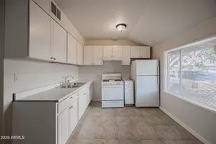 864 E Chandler Blvd, Chandler, AZ 85225 - Photo 8