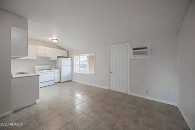 864 E Chandler Boulevard #15, Chandler, AZ 85225 - Photo 4