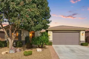 1078 W Redwood Ave, Queen Creek, AZ 85140 - Photo 2