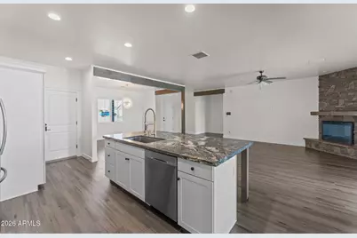 21015 W White Feather Lane, Wittmann, AZ 85361 - Photo 32