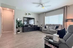 313 E Seven Seas Dr, Casa Grande, AZ 85122 - Photo 6